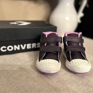 Converse Chuck Taylor All Star Purple Baby Girls' High-Top Sneakers. Size 4